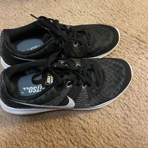 Nikes size 7.5